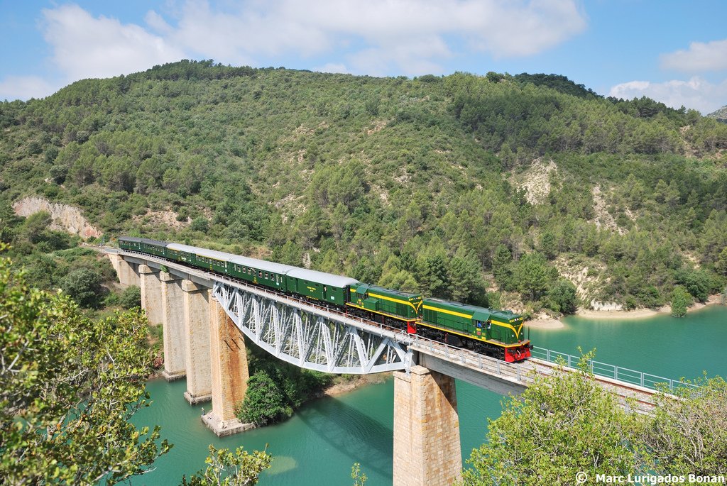 Tren dels Llacs